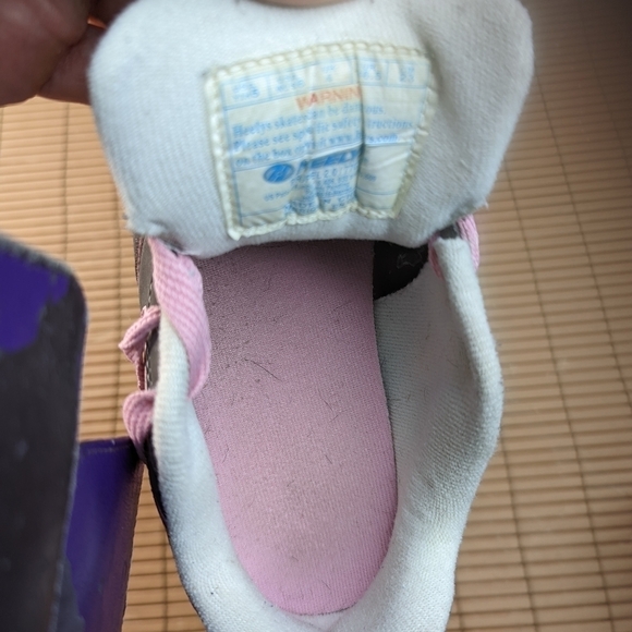 Heelys women's sz 6 gray leather wheel on heel shoes. 66pm - Picture 7 of 8